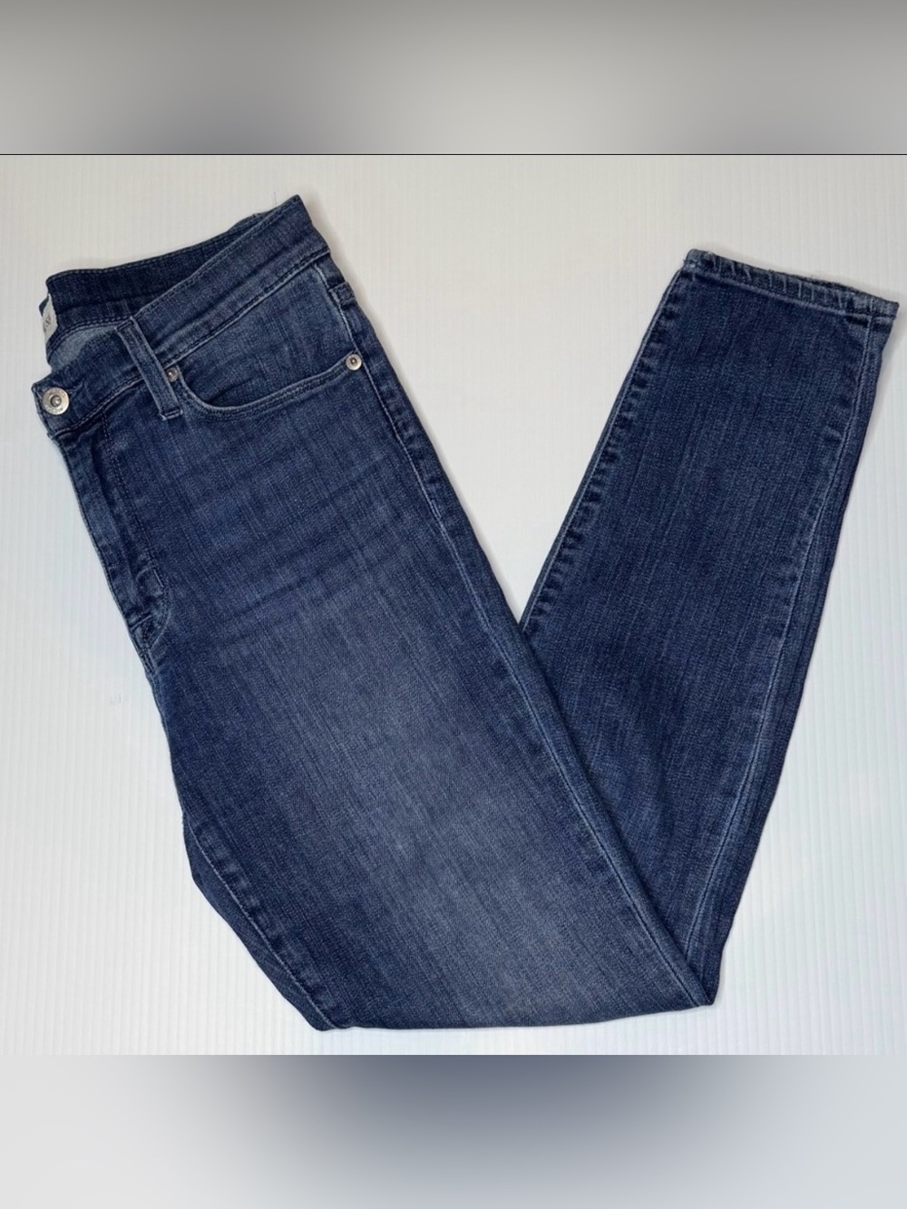 Hudson Woman’s Blair High Rise Super Skinny Jeans in Dark Indigo Wash - Size 29